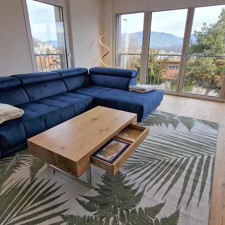 Privatunterkunft Mountainside In By Menbergs Harmony